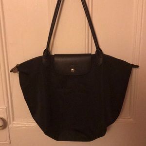 Black longchamp bag